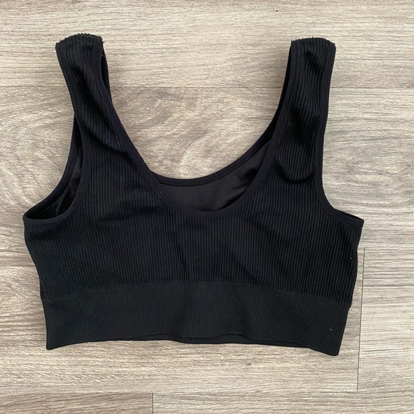 Seamless Bralette - Picture 6 of 7